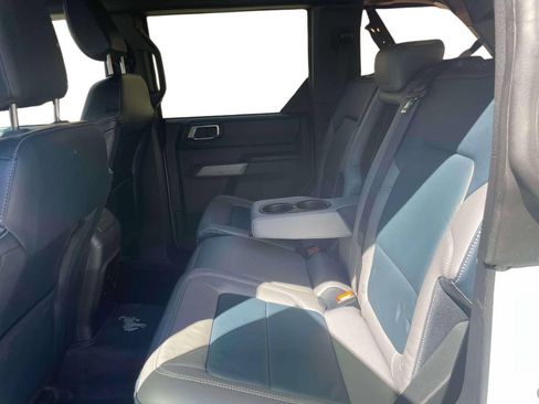 Used 2022 Ford Bronco Outer Banks AWD/4WD image 12