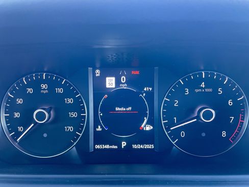 Used 2020 Land Rover Range Rover Velar R-Dynamic S image 24