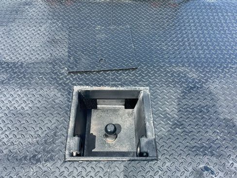 Used 2010 Ford F350 XLT RWD image 7