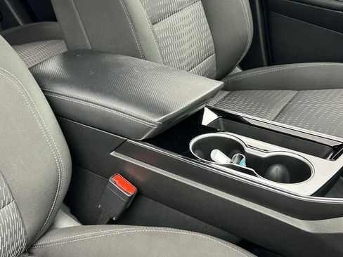 Used 2025 Chevrolet Equinox LT w/ Safety and Technology Package FWD image 50