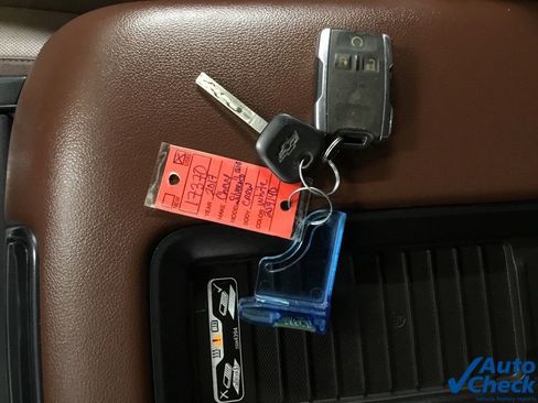 Used 2017 Chevrolet Silverado 1500 High Country image 59