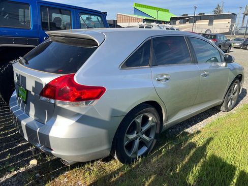 Used 2009 Toyota Venza FWD image 3