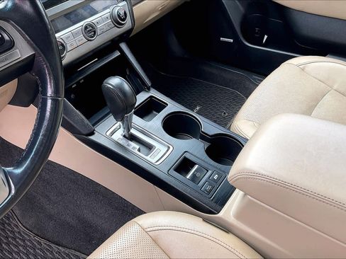 Used 2015 Subaru Outback 2.5i Limited image 16