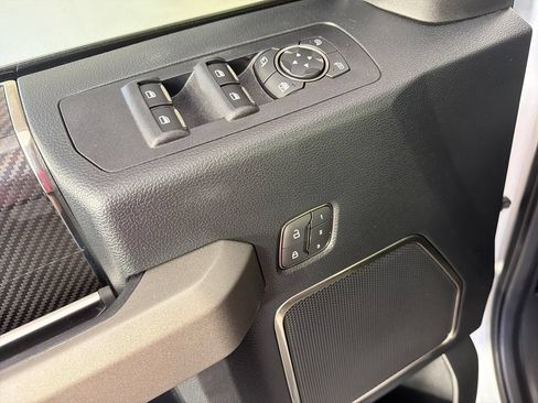 Used 2019 Ford F150 Raptor w/ Equipment Group 802A Luxury AWD/4WD image 19