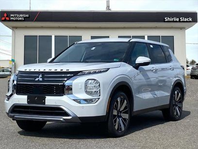New 2025 Mitsubishi Outlander SE