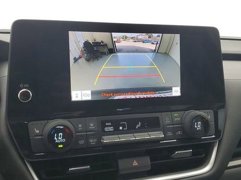 Used 2024 Toyota Grand Highlander AWD image 30