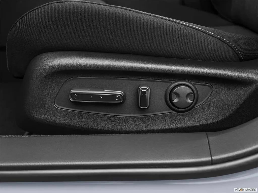 New 2026 Honda Accord LX image 17