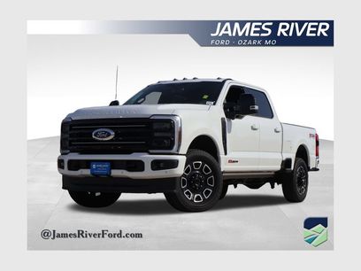 New 2026 Ford F350 Platinum w/ FX4 Off-Road Package