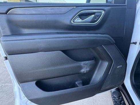 Used 2024 Chevrolet Tahoe Z71 w/ Luxury Package image 4