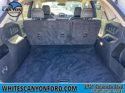 Used 2024 Ford Edge SEL image 8