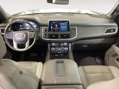Used 2022 GMC Yukon SLT w/ SLT Luxury Package AWD/4WD image 10