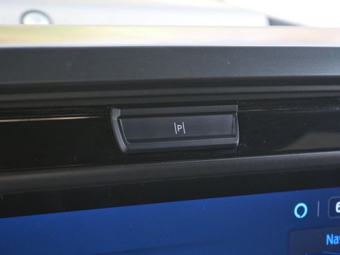Certified 2025 Ford F150 Lariat AWD/4WD image 12