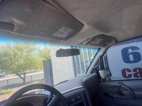 Used 2005 Chevrolet Astro RWD image 10