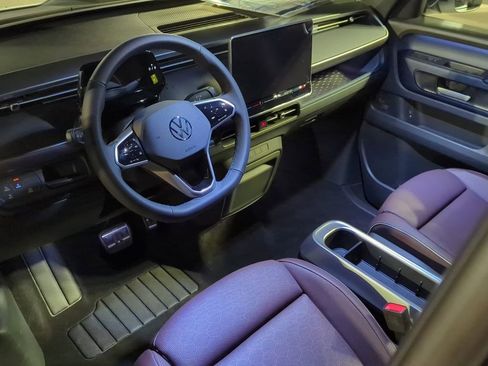 New 2025 Volkswagen ID. Buzz Pro S image 26