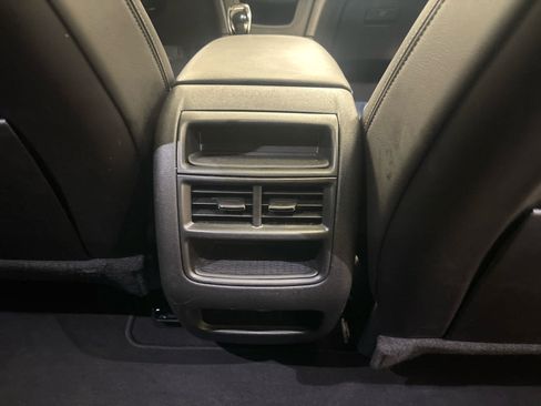 Used 2025 Cadillac XT5 Premium Luxury AWD/4WD image 21