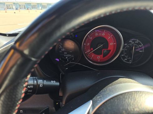Used 2017 FIAT 124 Spider Abarth RWD image 10