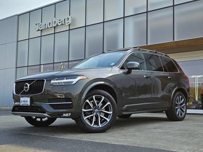 Used 2018 Volvo XC90 T6 Momentum w/ Convenience Package