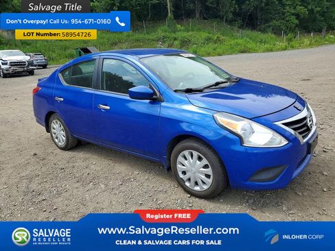 Used 2015 Nissan Versa SV FWD image 5