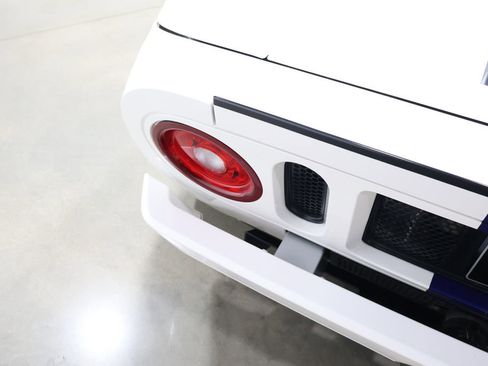 Used 2005 Ford GT image 70