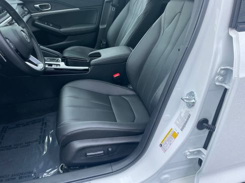 Used 2025 Acura Integra A-Spec image 9