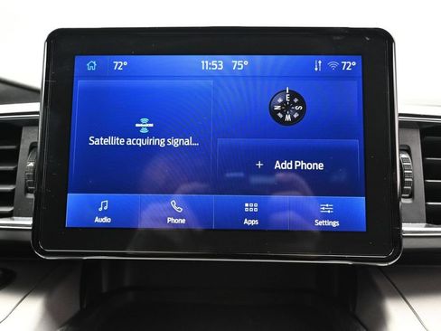 Used 2023 Ford Explorer XLT w/ Equipment Group 202A AWD/4WD image 28