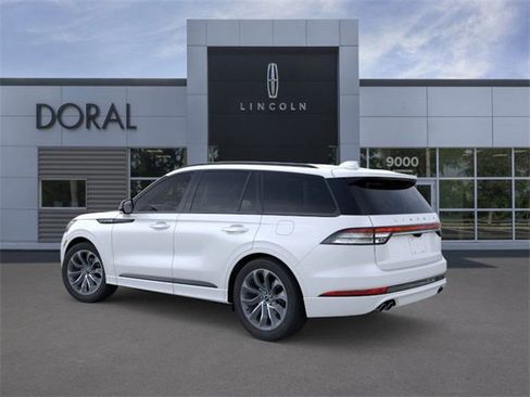 New 2025 Lincoln Aviator 2WD w/ Jet Appearance Package image 4