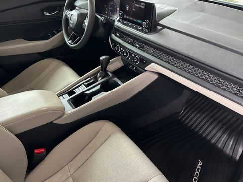 Used 2023 Honda Accord EX image 17