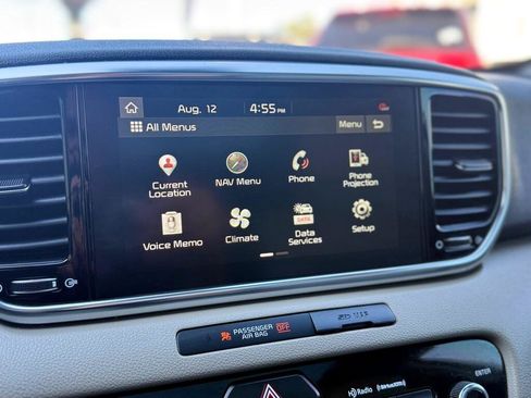 Used 2022 Kia Sportage EX w/ EX Technology Package image 48