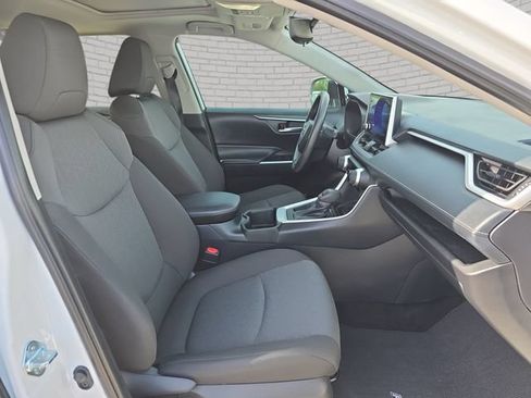 Used 2024 Toyota RAV4 XLE w/ Convenience Package FWD image 11