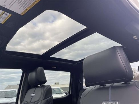 Certified 2025 Ford F350 Platinum w/ FX4 Off-Road Package image 18