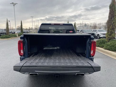 Used 2023 GMC Sierra 1500 SLT w/ SLT Premium Package image 7