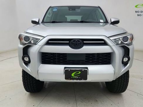 Used 2022 Toyota 4Runner SR5 AWD/4WD image 2