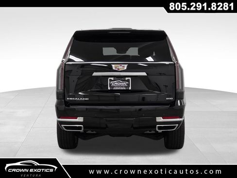 Used 2026 Cadillac Escalade Luxury AWD/4WD image 6