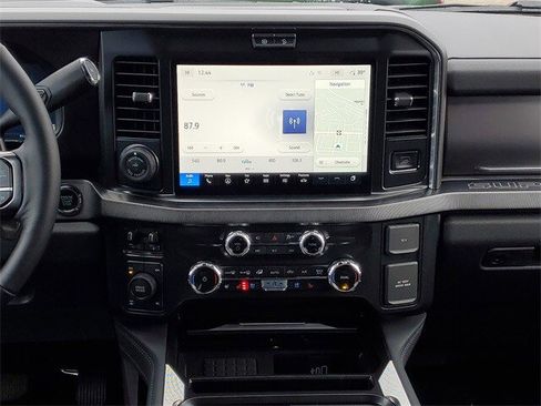 New 2026 Ford F350 Platinum w/ FX4 Off-Road Package image 37