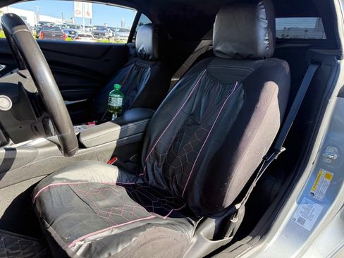Used 2023 Chevrolet Camaro LT RWD image 4