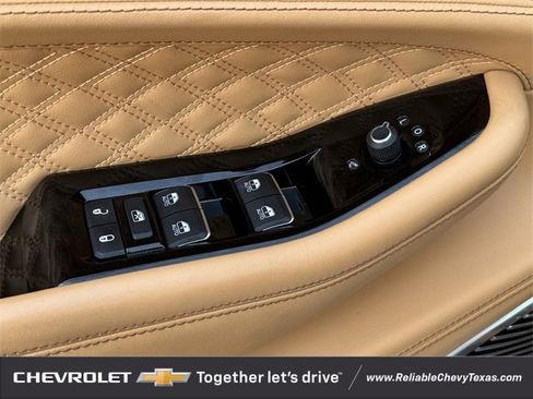 Used 2023 Jeep Grand Cherokee Summit image 30