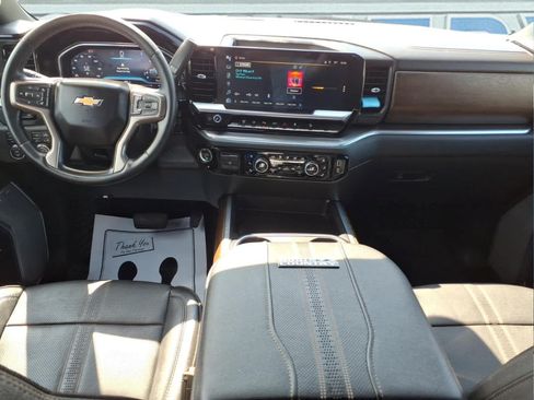 Used 2024 Chevrolet Silverado 2500 High Country w/ High Country Premium Package AWD/4WD image 14