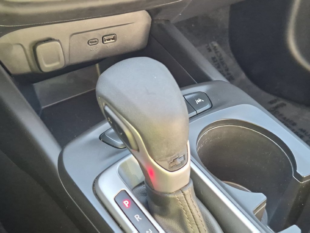 Used 2025 Chevrolet Trax LS FWD image 18