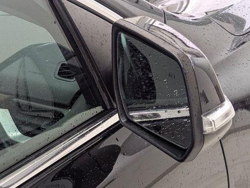 Used 2020 GMC Acadia SLE w/ Driver Convenience Package image 20