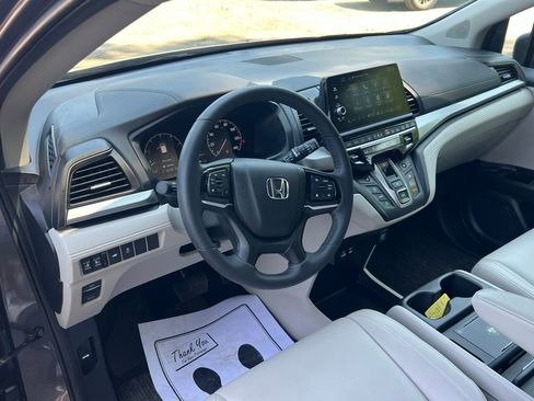 Used 2025 Honda Odyssey EX-L image 11