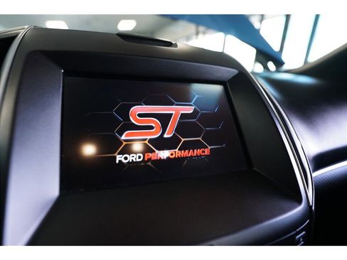 Used 2019 Ford Edge ST w/ Equipment Group 401A image 22