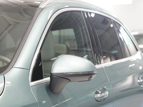 Used 2026 Mercedes-Benz GLC 300 4MATIC image 7
