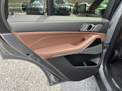 Certified 2024 BMW X5 xDrive40i image 16