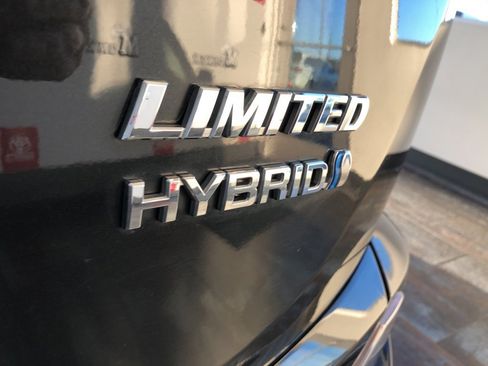 Used 2017 Toyota RAV4 Limited w/ All Weather Liner Package image 7