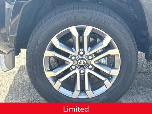 Used 2025 Toyota 4Runner Limited image 4