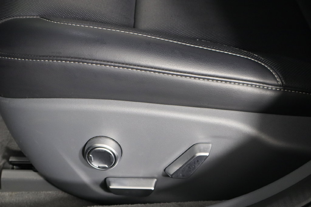 Used 2024 Lucid Air Pure RWD image 22