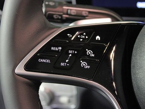 Certified 2026 Mercedes-Benz GLE 450 4MATIC image 19