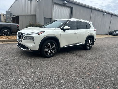 Used 2022 Nissan Rogue Platinum w/ Head-Up Display Package image 7