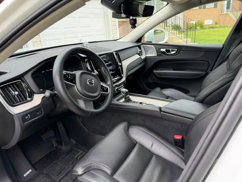 Used 2021 Volvo XC60 T5 Inscription AWD/4WD image 5