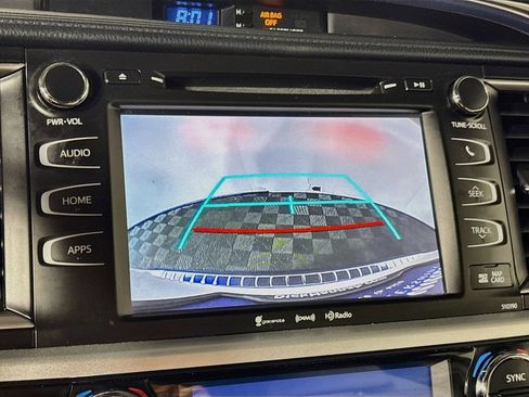 Used 2019 Toyota Highlander XLE w/ Protection Package #3 FWD image 16